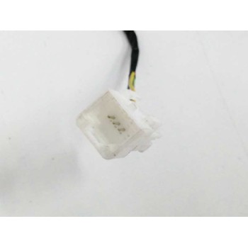 Recambio de retrovisor derecho para dacia sandero 1.4 cat referencia OEM IAM 963017247R ELECTRICO 3 CABLES 