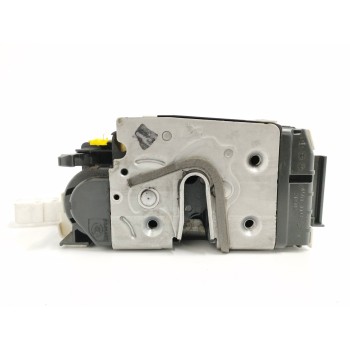 CERRADURA PUERTA TRASERA IZQUIERDA A2047300335 