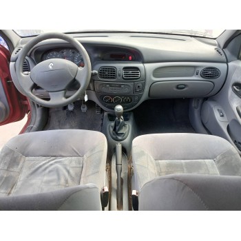 renault megane i fase 2 berlina (ba0) del año 2001