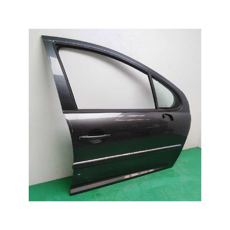 PUERTA DELANTERA DERECHA