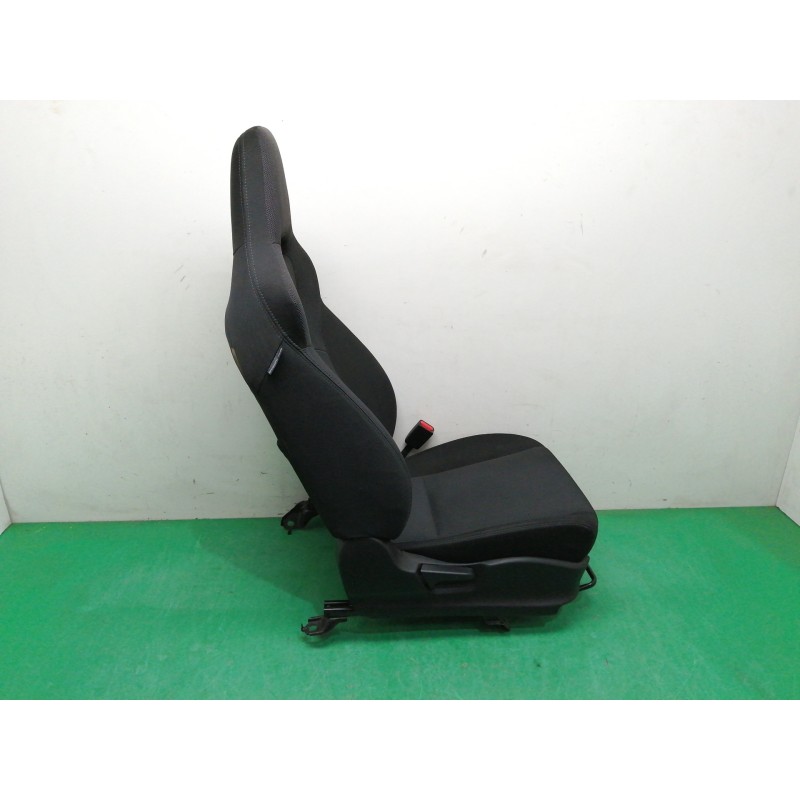 ASIENTO DELANTERO DERECHO
