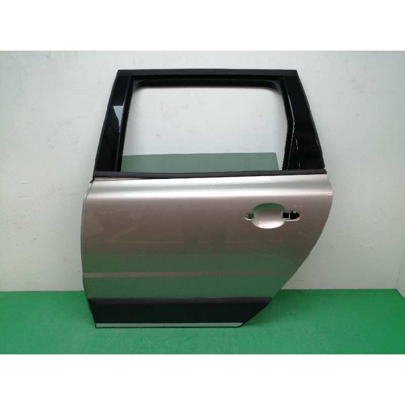 Recambio de puerta trasera izquierda para volvo xc70 2.4 diesel cat referencia OEM IAM 31297247  