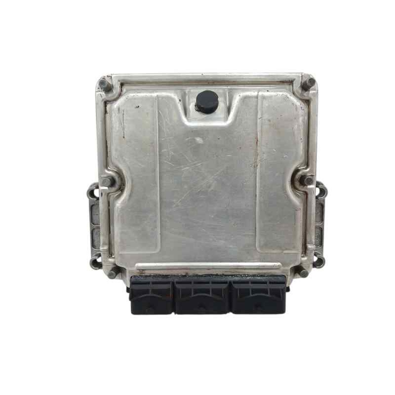 Recambio de centralita motor uce para opel vivaro a autobús (x83) 2.5 dti (f7, j7, a07) referencia OEM IAM 8200132198 0281011356