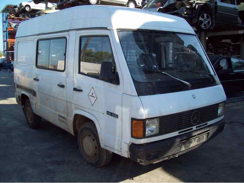 MERCEDES-BENZ MB 100 D CAJA CERRADA / COMBI