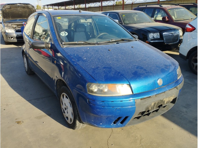 FIAT PUNTO BERLINA (188)