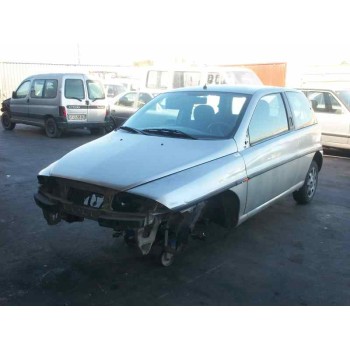 lancia lancia y del año 1998