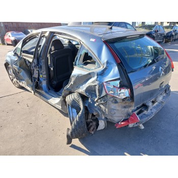 citroën c4 berlina del año 2004