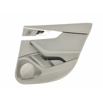 GUARNECIDO PUERTA TRASERA DERECHA 8W0867318 NEGRO 