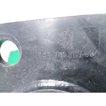 Recambio de refuerzo paragolpes delantero para peugeot 5008 1.2 12v e-thp referencia OEM IAM 9670186380  