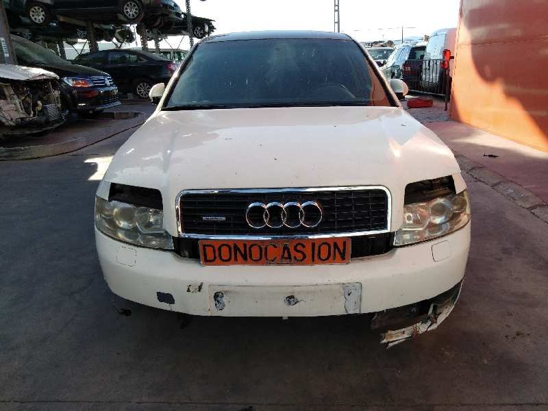 AUDI A4 BERLINA (8E)