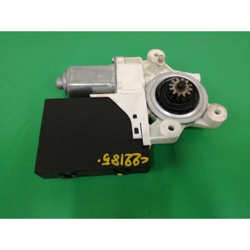Recambio de motor elevalunas delantero derecho para ford focus c-max (cap) ghia (d) referencia OEM IAM A2C53098893 5WK11572K 