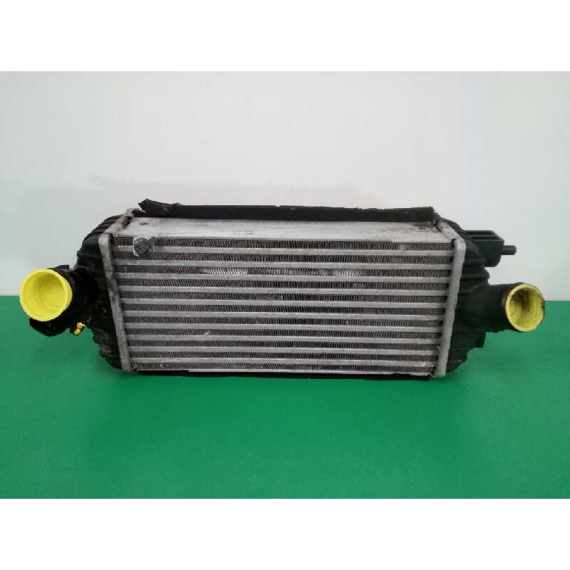 Recambio de intercooler para kia carens iv 1.7 crdi referencia OEM IAM 282702A820  