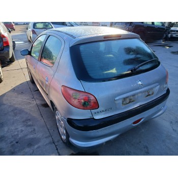 peugeot 206 berlina del año 2004