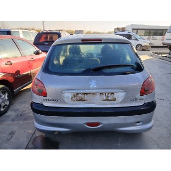 peugeot 206 berlina del año 2004