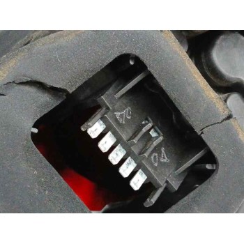 Recambio de piloto trasero izquierdo para opel corsa d enjoy referencia OEM IAM 13186350 89038960A 