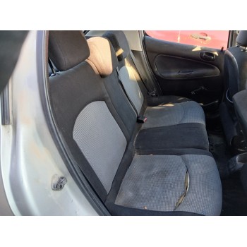 peugeot 206 berlina del año 2004