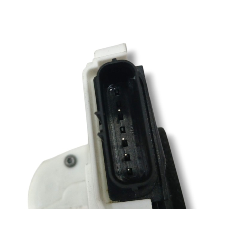 CERRADURA PUERTA TRASERA DERECHA