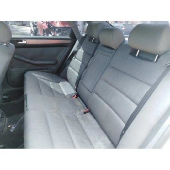 audi a6 berlina (4b2) del año 2000