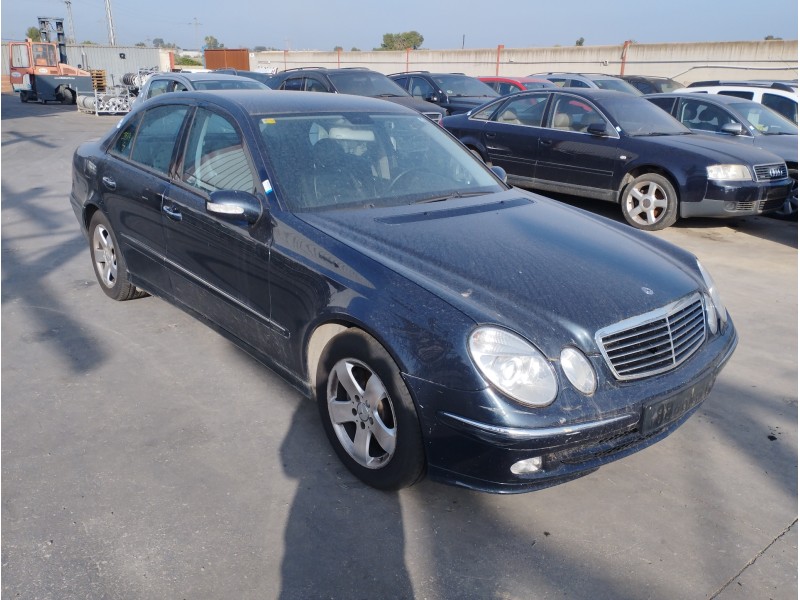 mercedes-benz clase e (w211) berlina del año 2002