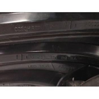 Recambio de piloto trasero derecho para peugeot 208 1.2 12v vti referencia OEM IAM 9825601180  