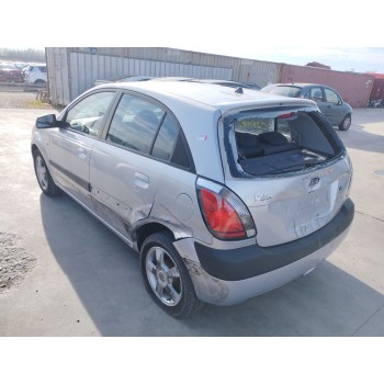 kia rio del año 2006