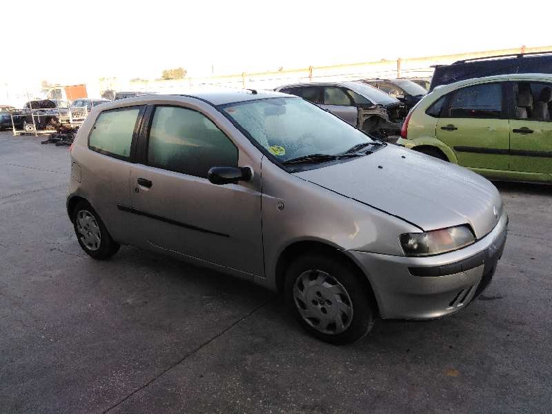 fiat punto berlina (188) del año 2001