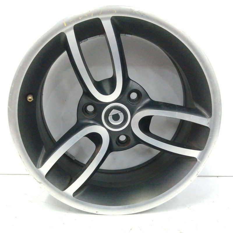 Recambio de llanta para smart fortwo coupé (451) 1.0 (451.331, 451.380) referencia OEM IAM SIRIUS BLACK 6,5JX15H2ET34 3H 3X110 ,