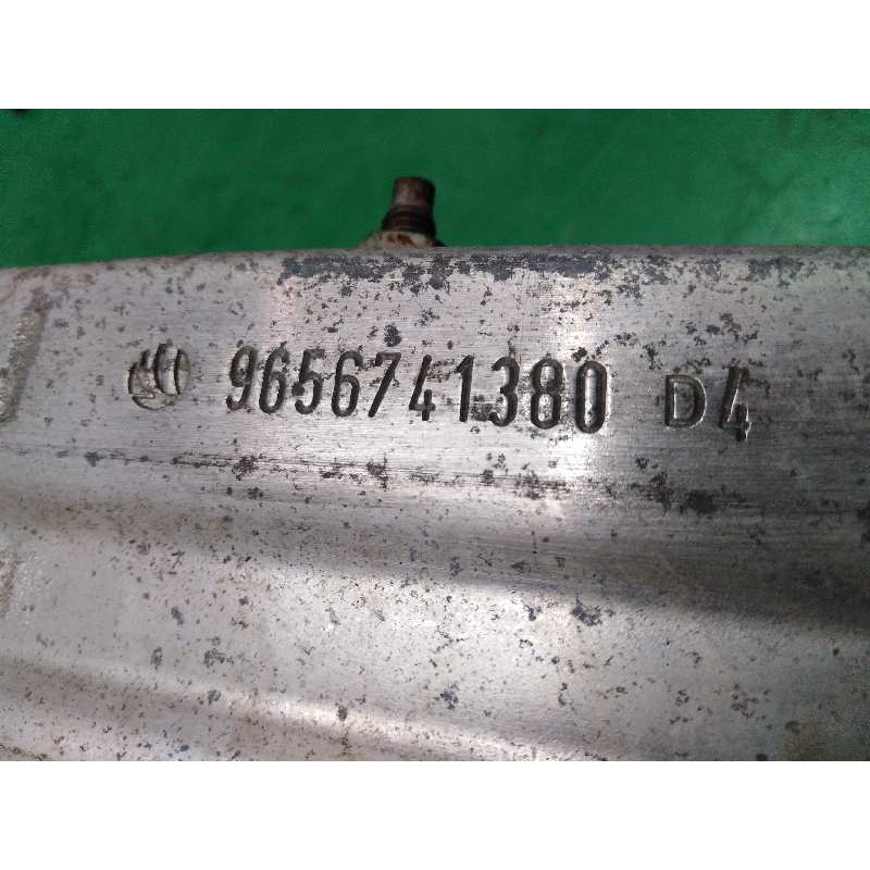 REFUERZO PARAGOLPES DELANTERO