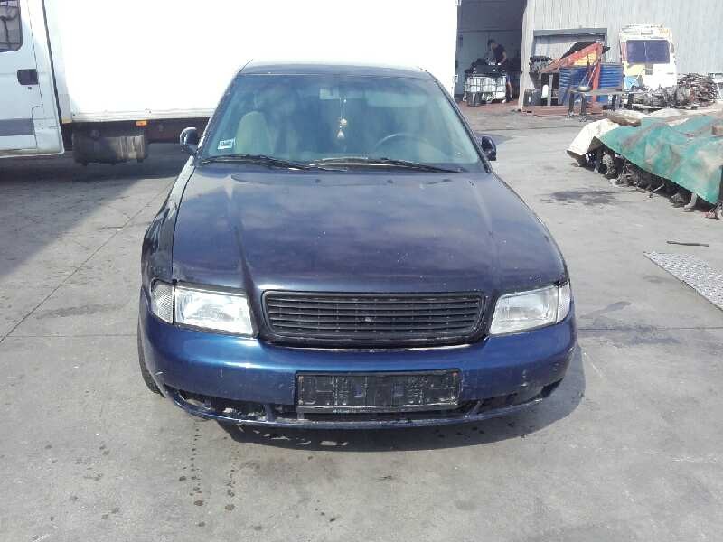 AUDI A4 BERLINA (B5)