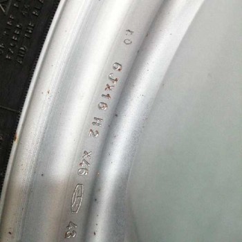 Recambio de neumatico repuesto para mitsubishi montero pinin (h60/h70) 1.8 cat referencia OEM IAM MR510066 6JX16H2X46 