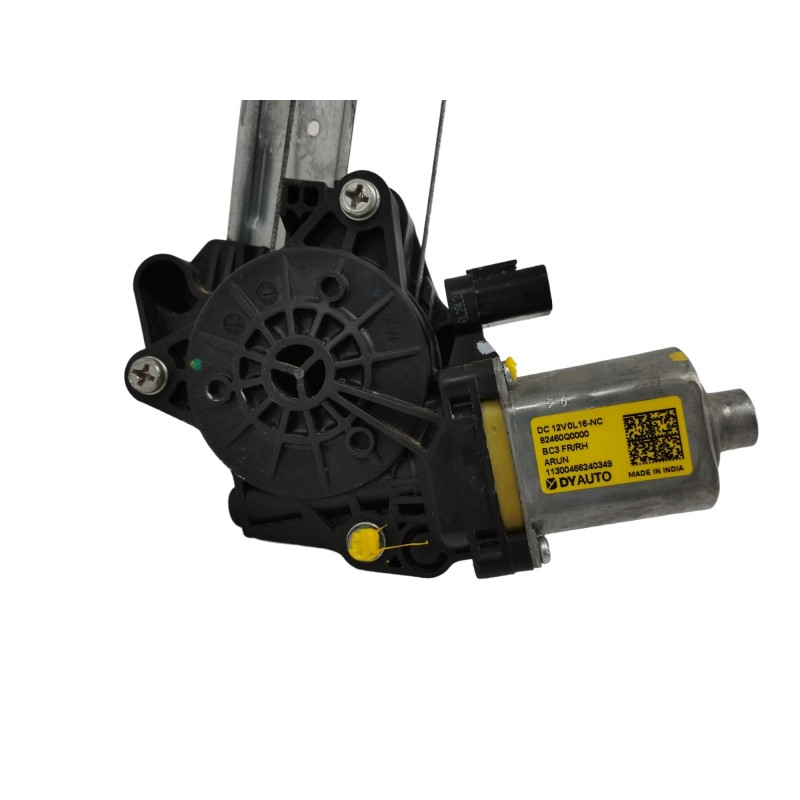 ELEVALUNAS DELANTERO DERECHO 82402Q0010