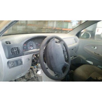 kia rio i hatchback (dc) del año 2002