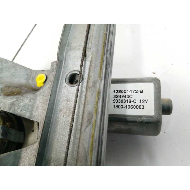 ELEVALUNAS DELANTERO IZQUIERDO 128001472B