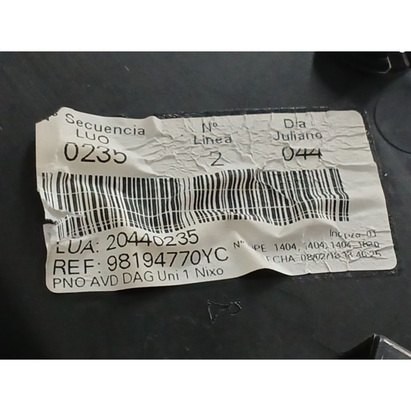 GUARNECIDO PUERTA DELANTERA DERECHA OBSERVAR FOTO