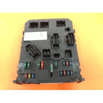 Recambio de caja reles / fusibles para peugeot 206 berlina xr referencia OEM IAM 9646777480  