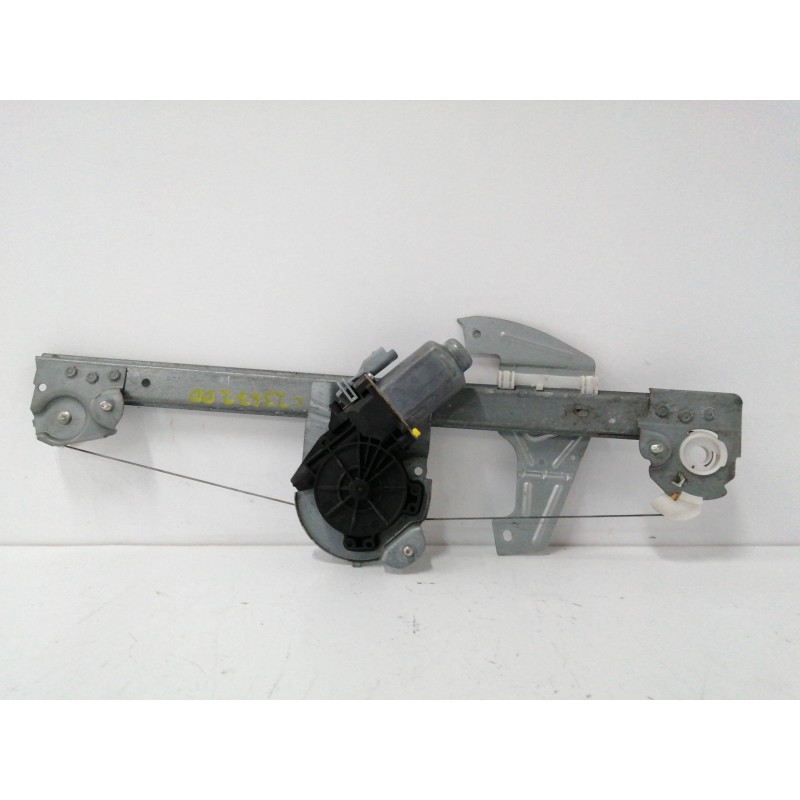 Recambio de elevalunas delantero derecho para peugeot 107 1.0 cat (384f) referencia OEM IAM 698100H020 Recambio de elevalunas delantero derecho para peugeot 107 1.0 cat (384f) referencia OEM IAM 698100H020