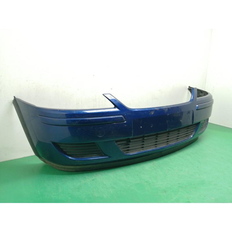 PARAGOLPES DELANTERO