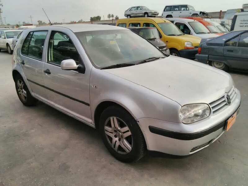 VOLKSWAGEN GOLF IV BERLINA (1J1)
