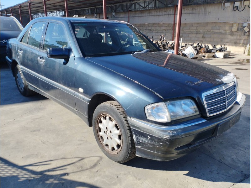 mercedes-benz clase c (w202) berlina del año 2000