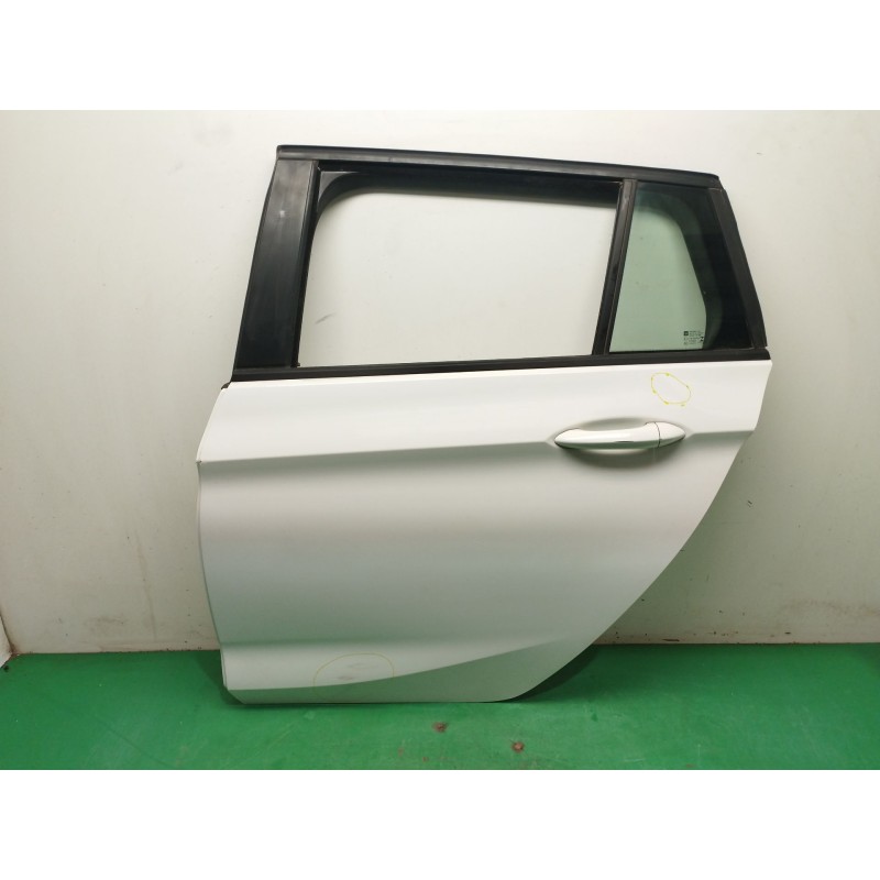 Recambio de puerta trasera izquierda para opel astra k sports tourer 1.6 cdti dpf referencia OEM IAM   