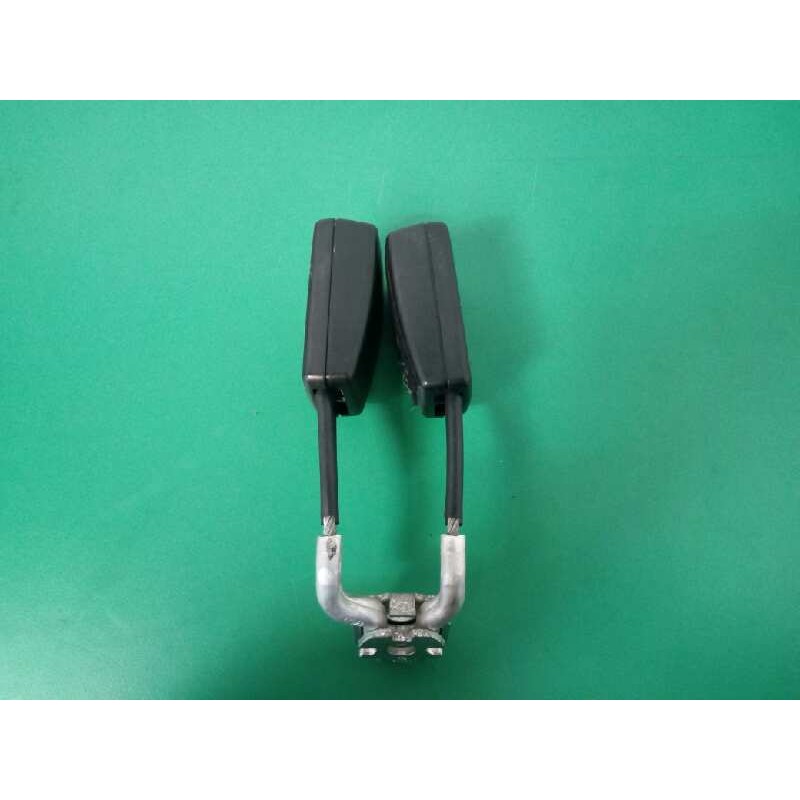 Recambio de enganche cinturon izquierdo para seat ibiza (6l1) rock & roll referencia OEM IAM 6Q0857488D TRASERO 