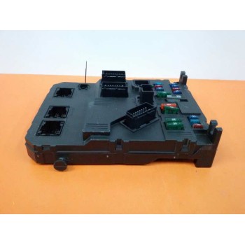 Recambio de caja reles / fusibles para peugeot 206 berlina xt referencia OEM IAM 658063  