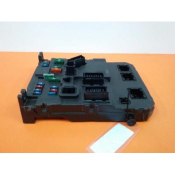 Recambio de caja reles / fusibles para peugeot 206 berlina xt referencia OEM IAM 658063  