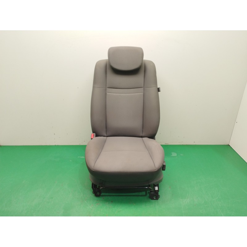Recambio de asiento delantero izquierdo para ssangyong rodius ii 2.2 xdi referencia OEM IAM   