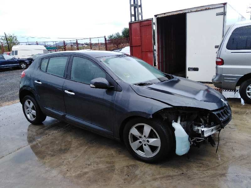 RENAULT MEGANE III BERLINA 5 P