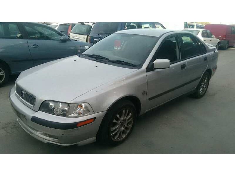 VOLVO S40 BERLINA
