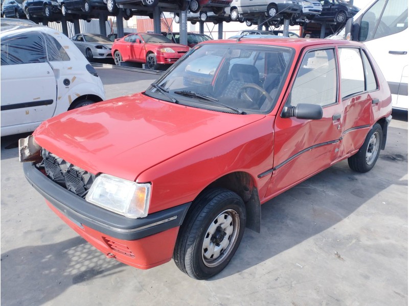 PEUGEOT 205 BERLINA