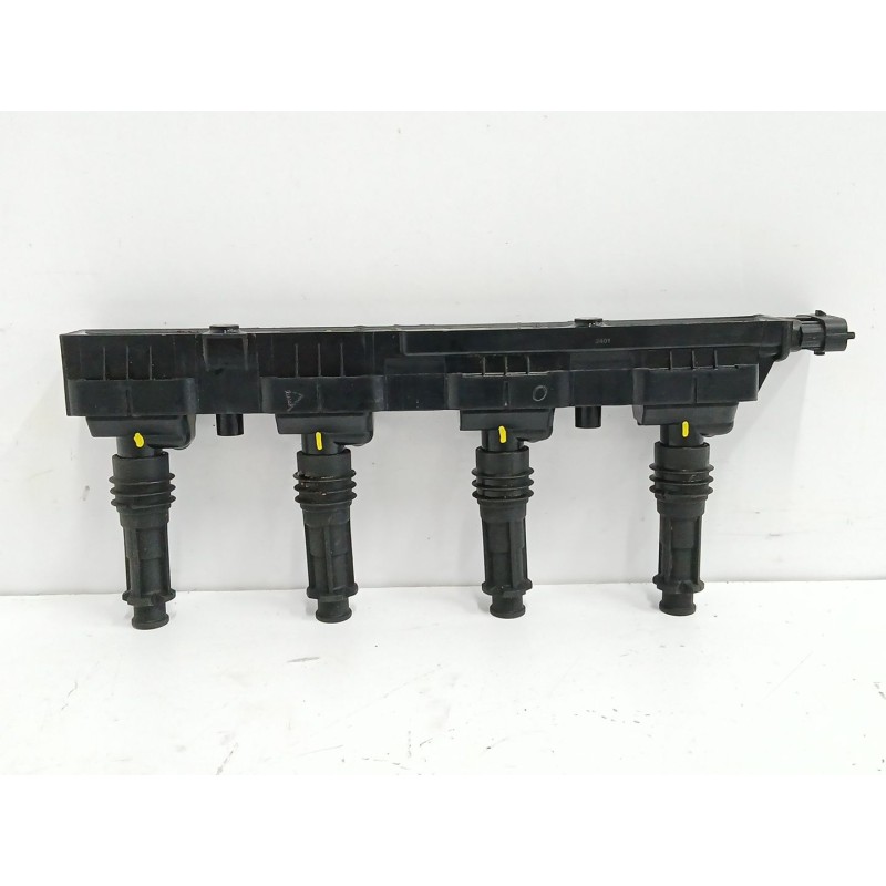 Recambio de rampa inyectora para opel corsa c (x01) 1.4 twinport (f08, f68) referencia OEM IAM 817327  U6019