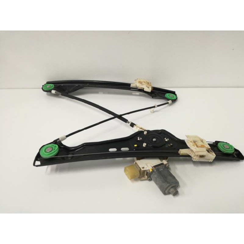 Recambio de elevalunas delantero izquierdo para bmw serie 3 berlina (e90) 2.0 16v diesel referencia OEM IAM FUNDA 7060265 CARIBE