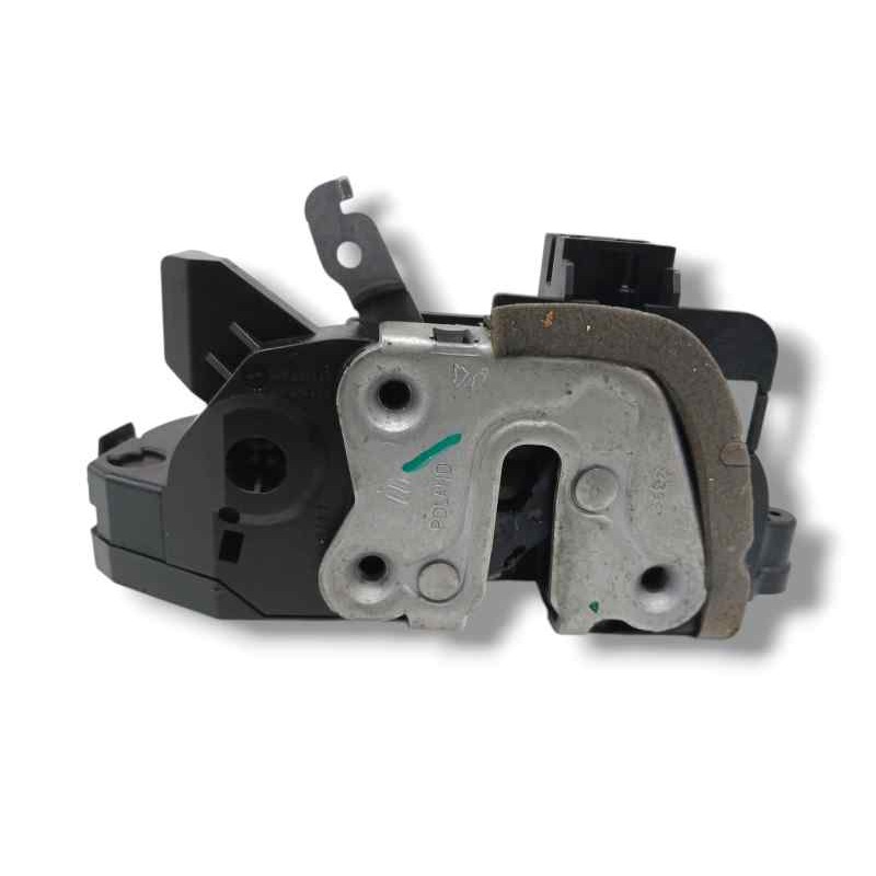 Recambio de cerradura puerta trasera izquierda para renault megane e-tech suv ev60 referencia OEM IAM 825033383R  